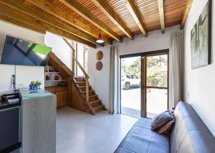 Chales Da Guarda do Embaú